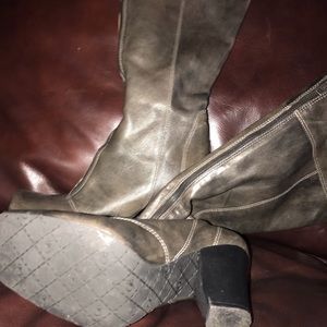 Grey Gianni Bini Boots & Kate Landry handbag Bag.